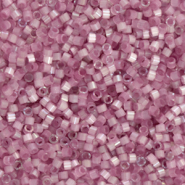 Abalorios Miyuki Delica's 11/0 Silk satin dyed orchid Silk rose DB-1806