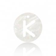 Colgantes conchas especial letra K Blanco (color natural)