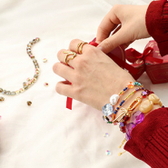 Set de inspiraciones Manos a la obra con abalorios facetados