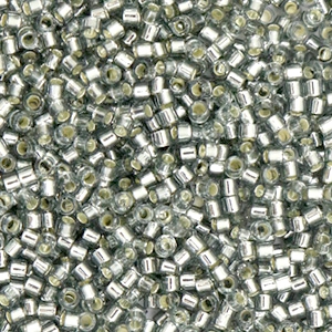 Abalorios Miyuki Delica's 11/0 Silverlined light gray DB-48