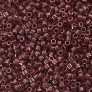 Abalorios Miyuki delica's 11/0 Opaque currant brown DB-1134