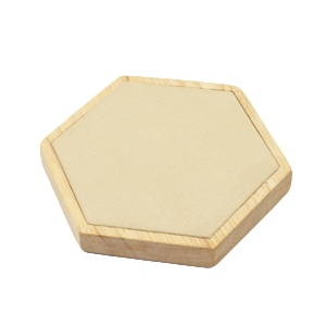 Expositor de Joyer&iacute;a hex&aacute;gono en madera y ante de imitaci&oacute;n para varias joyer&iacute;a Natural-beige