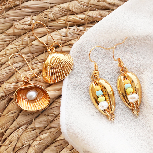 Esta joyer&iacute;a la puedes crear con los populares art&iacute;culos met&aacute;licos DQ: