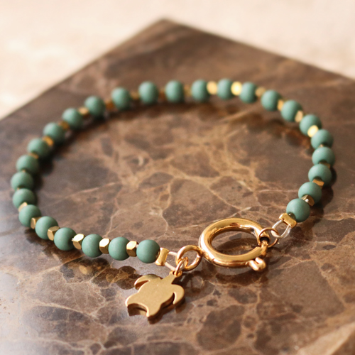 Crea bisuter&iacute;a sutil con colgantes de acero inoxidable