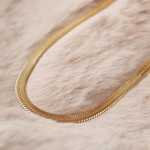 Crea sets de joyer&iacute;a con pulseras y collares en cadena de serpiente