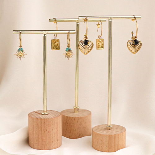 Crea unos populares pendientes con colgantes en acero inoxidable