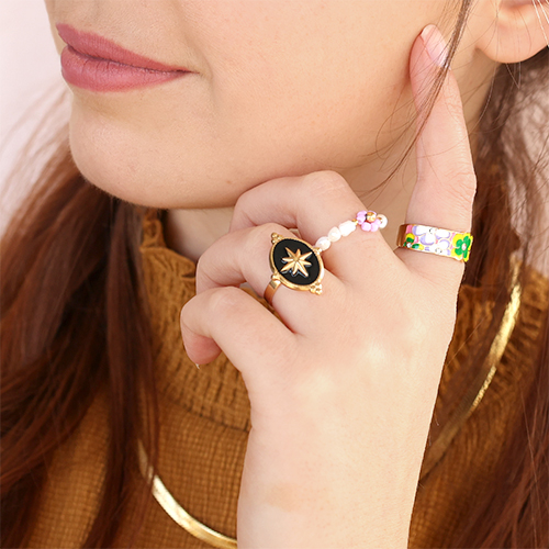 Ponte creativa con los expositores de joyer&iacute;a para 