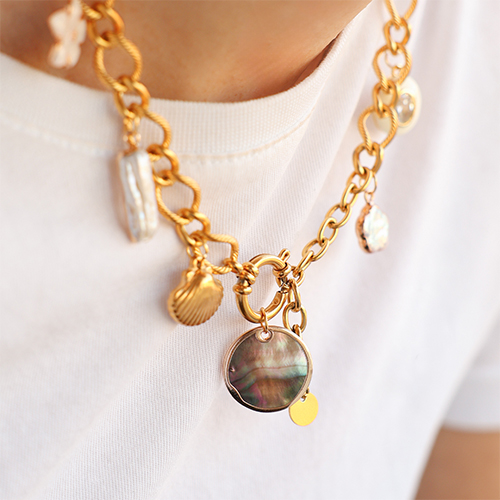 Crea joyer&iacute;a trendy con colgantes y entrepiezas de perlas de agua dulce