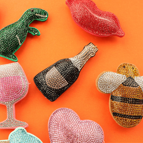 Tiempo de inspiraci&oacute;n con colgantes llamativos de moda