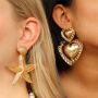 Combina los pendientes de moda con tarjetas de joyer&iacute;a &uacute;nicas