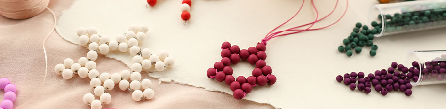 Recién llegado: coloridos abalorios acrílicos Recién llegado: coloridos abalorios acrílicos