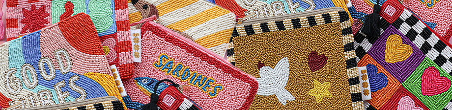 Descubre los BY31&reg; neceseres hechos a mano de India